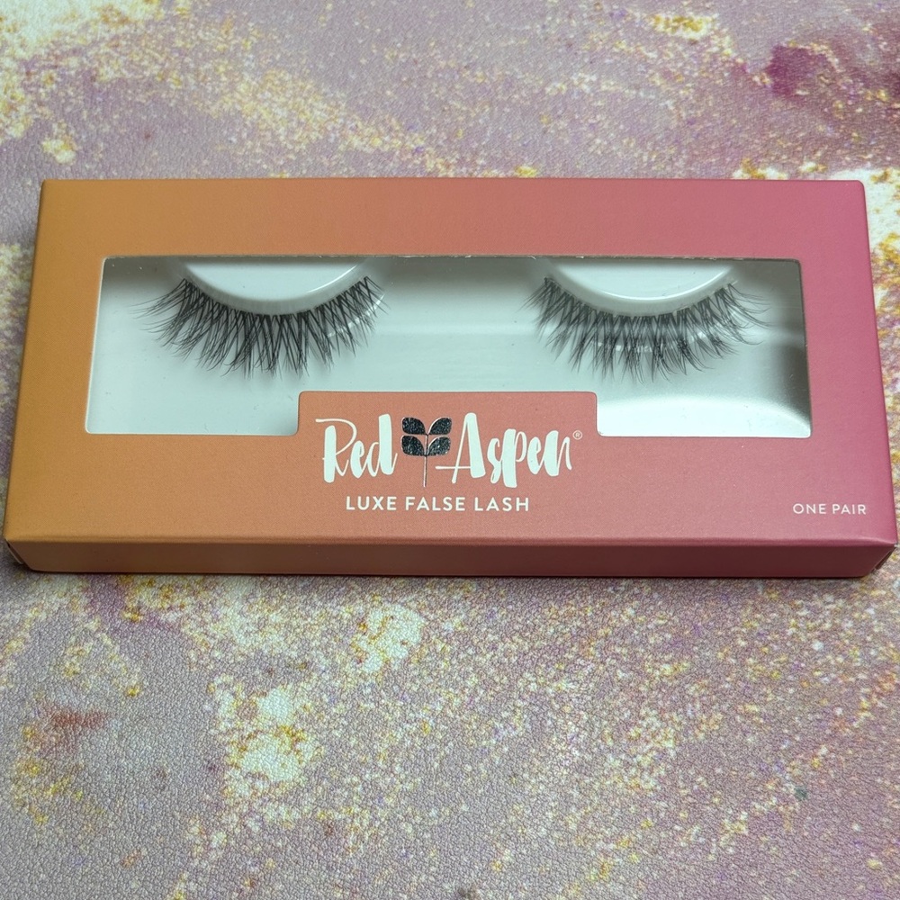 Luxe False Lash - by Red Aspen